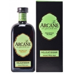Arcane DELICATISSIME Grand Gold Rum 41% Vol. 0,7 Liter hier bestellen.